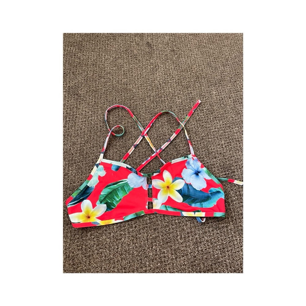 6 random bikini top and bottoms, size M-L